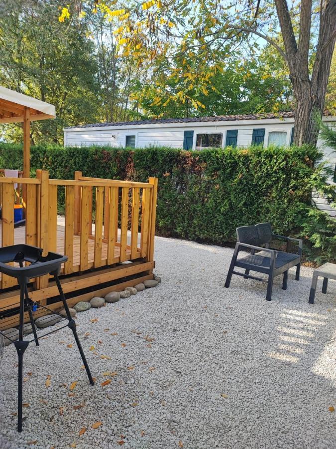Mobil Home Tout Confort 6 Personnes Climatise Au Pied Du Luberon ลาโรคด็องเตรง ภายนอก รูปภาพ