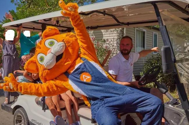 Mobil Home Tout Confort 6 Personnes Climatise Au Pied Du Luberon ลาโรคด็องเตรง ภายนอก รูปภาพ