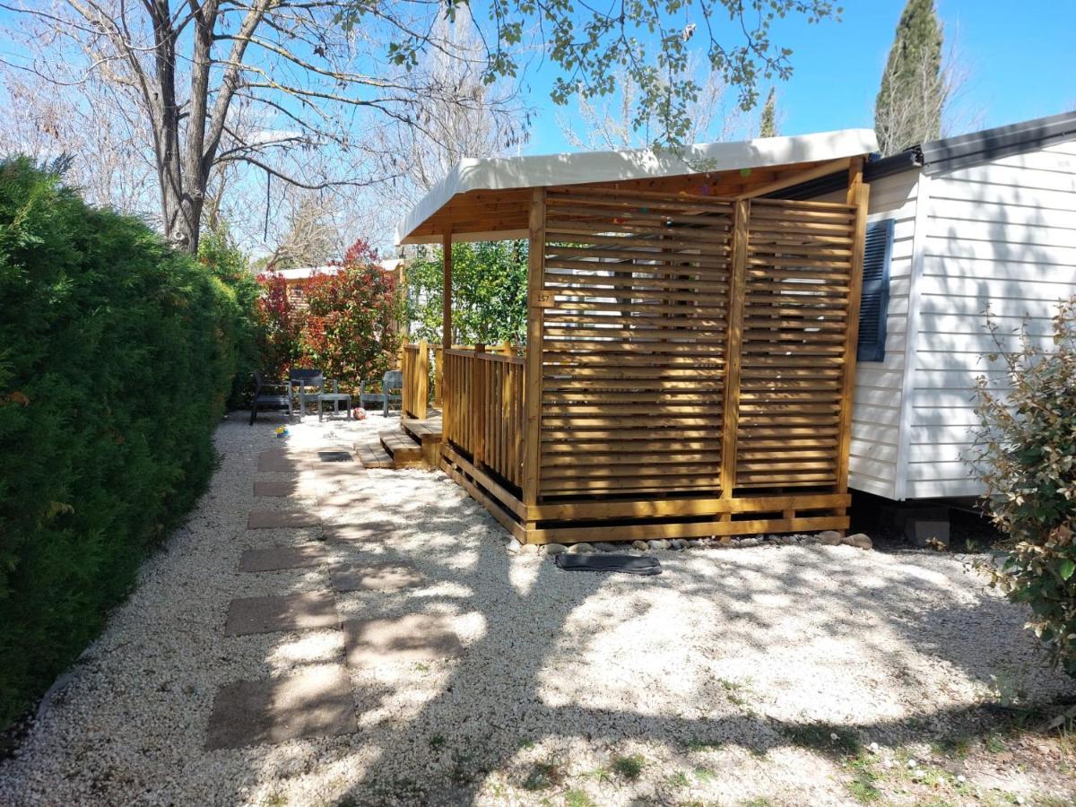 Mobil Home Tout Confort 6 Personnes Climatise Au Pied Du Luberon ลาโรคด็องเตรง ภายนอก รูปภาพ