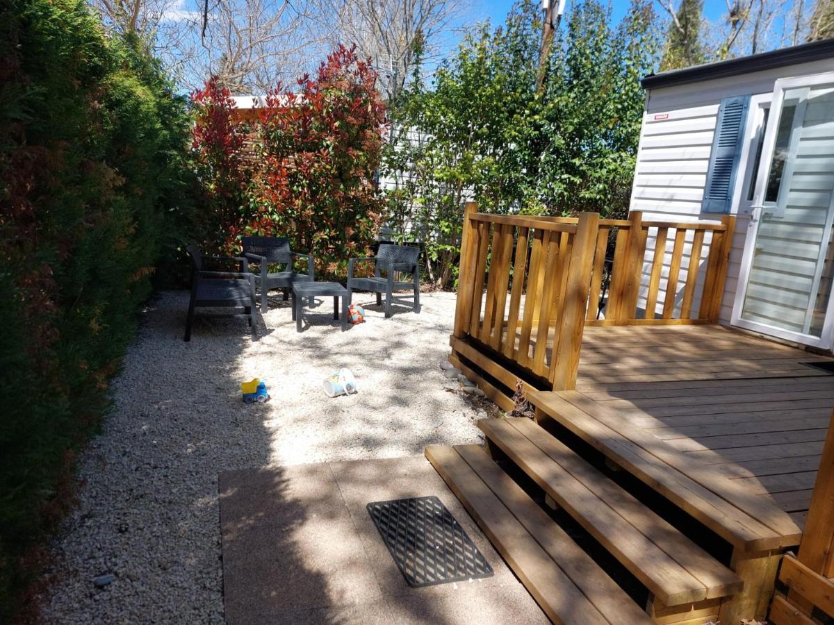 Mobil Home Tout Confort 6 Personnes Climatise Au Pied Du Luberon ลาโรคด็องเตรง ภายนอก รูปภาพ